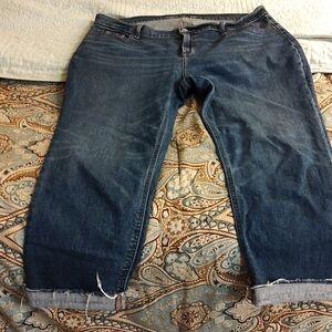 Old Navy Mid-Rise Boyfriend Jeans